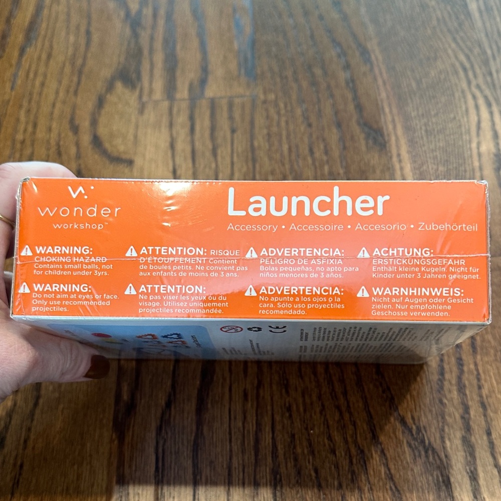 Blue Robot Launcher - Picture 3 of 4